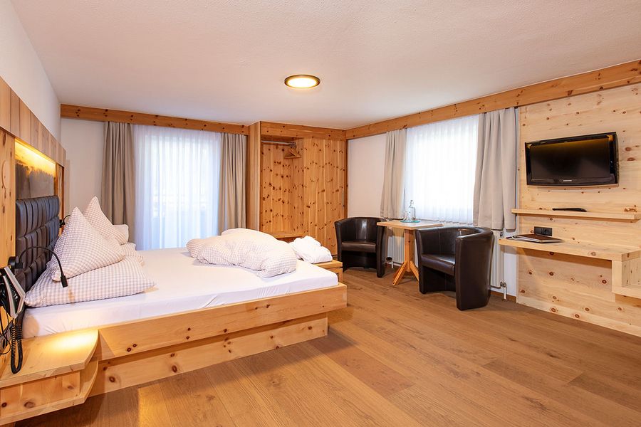 ENJOYMENT SUITE for 2 ENJOYMENT SUITE for 2