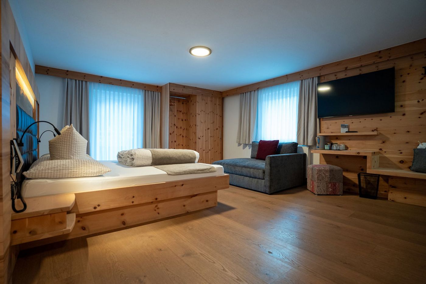 Enjoyment suite for 2